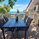 Ocean View * بيليس