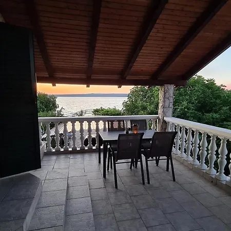 Ocean View Apartment *