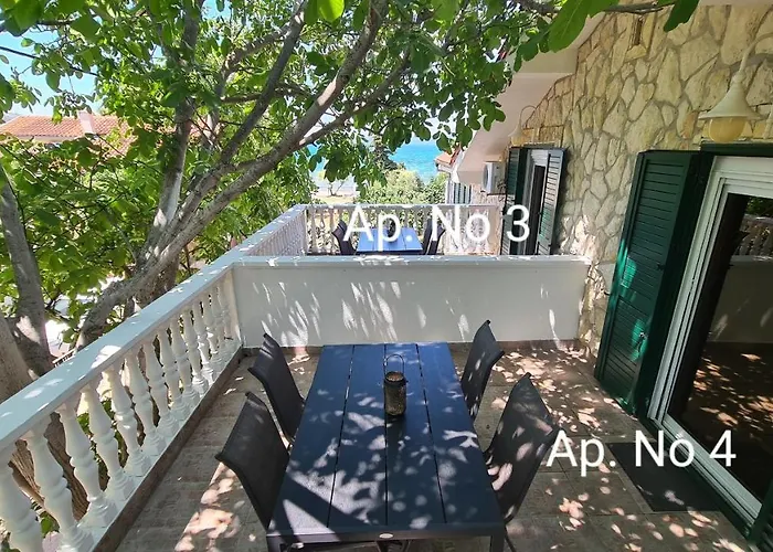 Ocean View Apartment *